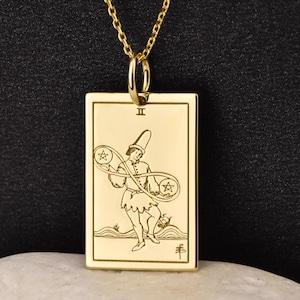 14k massief goud twee van de pentakels tarotketting, Witchy balanskaarthanger, oneindigheidsmedaillon, gouden gepersonaliseerde charme, spiritueel cadeau