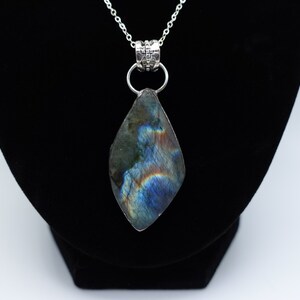 Labradorite Leaf Necklace - Sterling Silver Necklace - Labradorite Pendant - Healing Gemstone