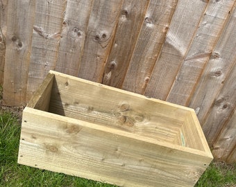 Small wooden plant or herb box / planter