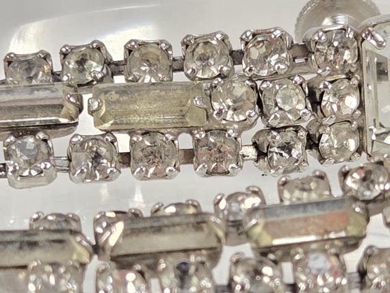 VTG Clear Rhinestone Screwback Dangle Earrings. 1… - image 7