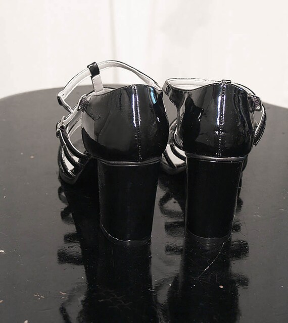 Vintage Studio HD2 Soho Black Patent Strappy heel… - image 5