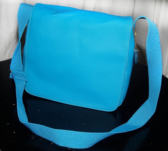 Vintage Liz Claiborne Turquioise Blue Shoulder Bag Purse With Striped Lining Etsy