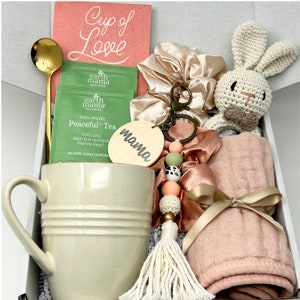 New Mom Care Package, New Mom and Baby, New Mama Pregnancy Gift Set, New Mom Gift Box, Baby Shower Gift, New Baby Gift, New Mom Postpartum