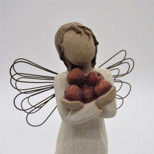 Willow Tree 2003 Apple Harvest, Good Health Angel Figurine