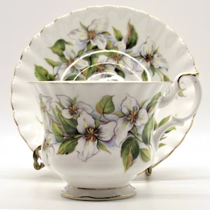 Vintage Royal Albert White Trillium English Bone China Tea Cup and Saucer