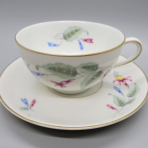 Hard to Find Vintage Thomas Fine China Tea Cup and Saucer Pattern #7004 Made in Germany