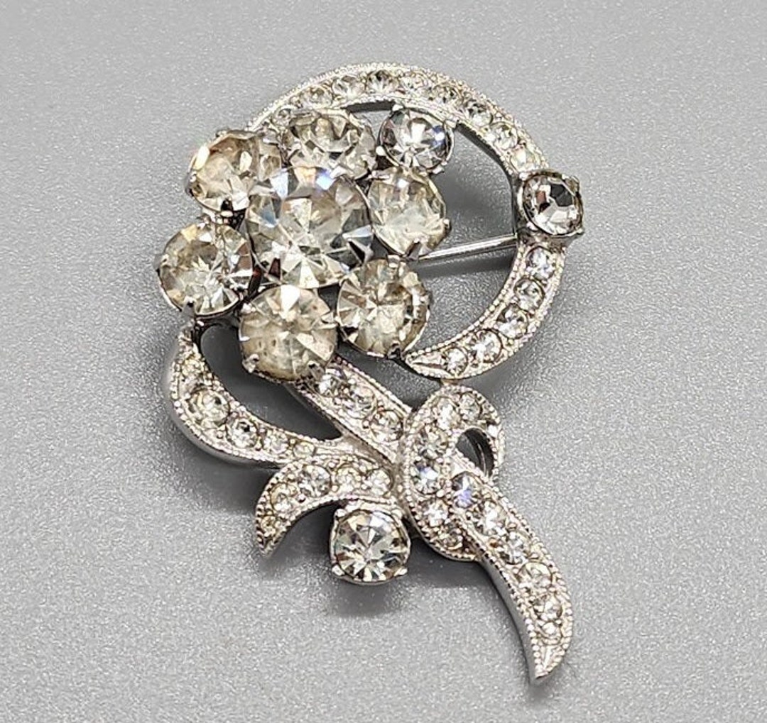 Broche Fleur En Cristal Strass - Bijou Femme élégant - Dimensions 3,8x3,9 Cm - En Alliage - Pour Manteau, Robe