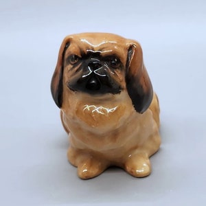Royal Doulton Miniature Sitting Pekingese Dog Figurine K6