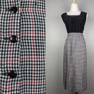 Black, white, and red small print plaid 90s midi skirt with pleats by Micki, Fits like size S, Waist 28, Hips, 38