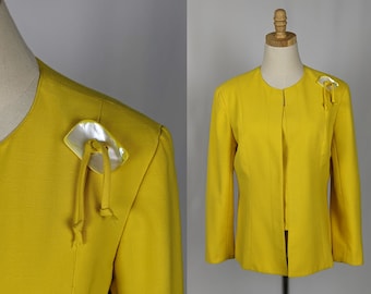 90s bright yellow long sleeve blazer, Bust 40, Waist 38, Fits like size M/L