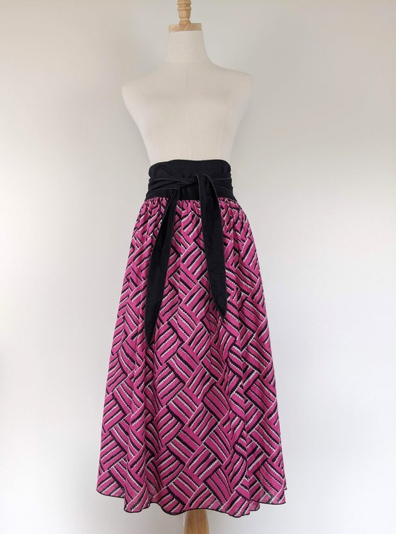 Pink 80s wrap skirt by Jeanne Marc, Waist 30-36 i… - image 2