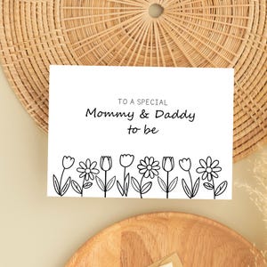 Druckbare Babyparty Karte und Umschlag/Für eine besondere Mami und Daddy zu sein/Schwarze und weiße Blumen/4.125 x 5.5 digitale Grußkarte