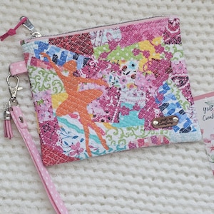 Patchwork quilted pouch | pencil pouch | accessory | made with leftover fabrics | upcycled