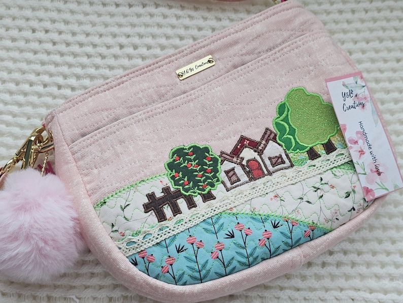 Quilted crossbody bag | handmade quilted applique purse | unique item | accessories image 1