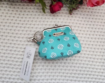 Kiss clasp coin purse | coin pouch | accessory