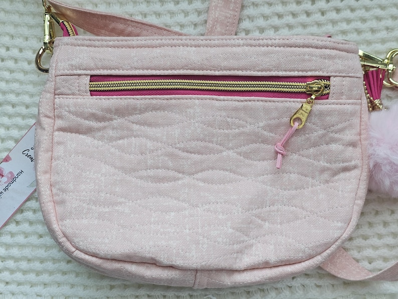 Quilted crossbody bag | handmade quilted applique purse | unique item | accessories image 2