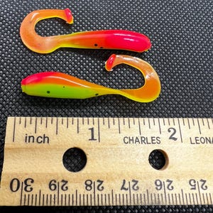 4,8 cm lockig svanslarve, 10 per förpackning