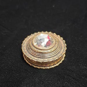 1983 "Ice Crystal" Round Goldtone Estee Lauder Solid Perfume Youth Dew Vintage