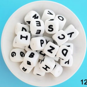 Contas de silicone de alfabeto de 12 mm, contas de silicone de letras, contas de silicone a granel, contas de letras de silicone por atacado