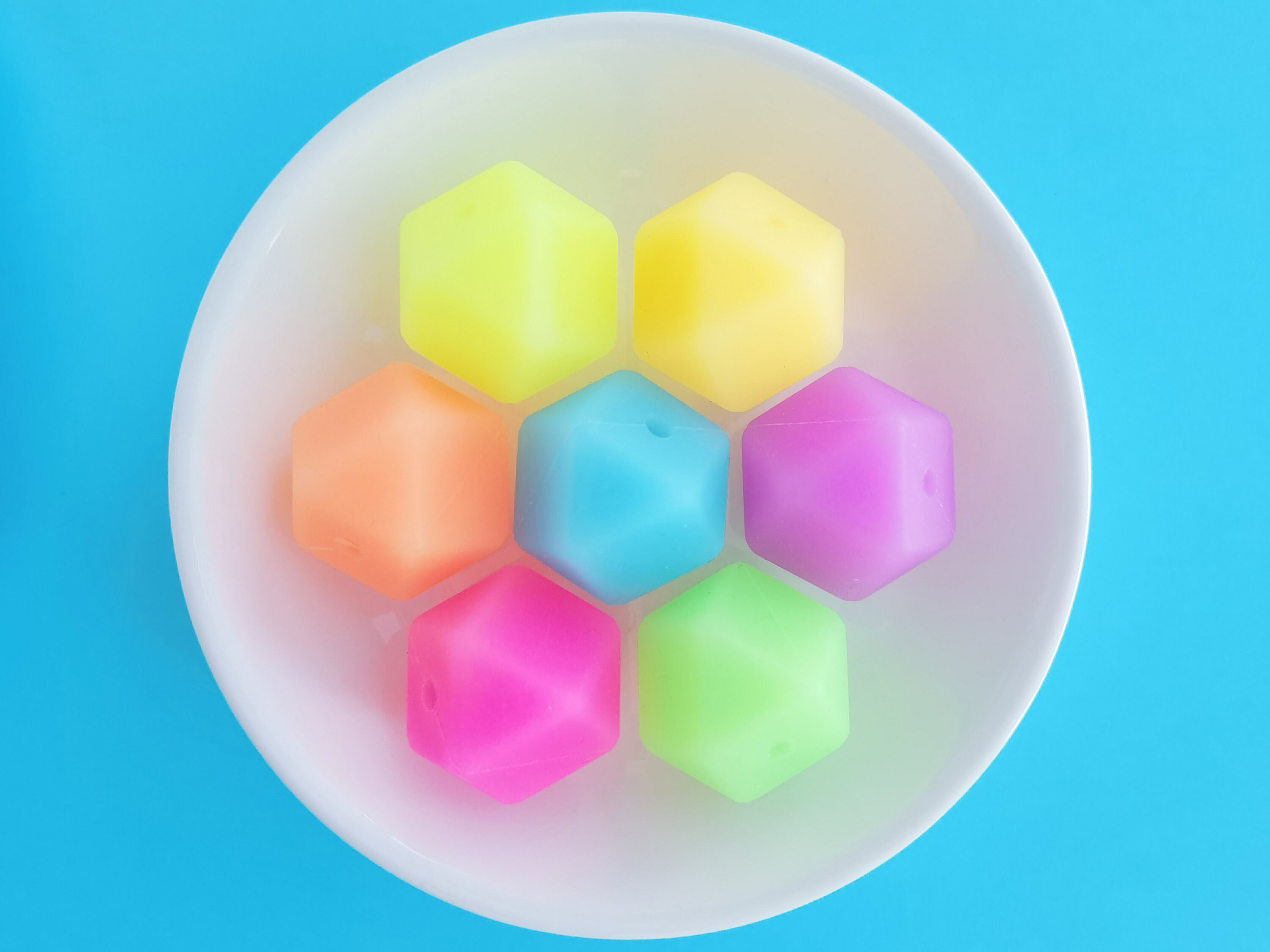 Stiesy 50 Stück Sechseckige Silikonperlen In Macaron-Farben – Perfekt Für Schmuck & DIY