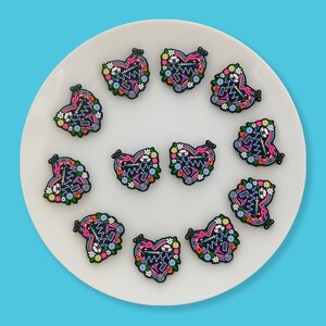 Heart Shaped Nursing Silicone Focal Beads,Bulk Nurse life  Silicone Beads, Silicone Beads Wholesale