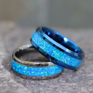 Blauer Opal Ring, Geschenk für Ihn, Wolfram Ehering mit Feueropal Inlay, Jubiläumsring, Ehering Herren, Verlobungsring, Damenring