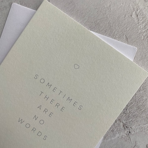 Parfois, il n'y a pas de mots (sympathie, désolé pour votre perte) carte de voeux, carte de sympathie pour hommes