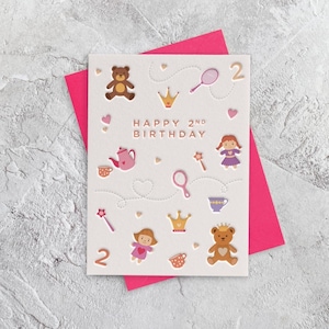 Carte de style typographique Joyeux anniversaire, 2 ans, pique-nique avec ours en peluche (fille, fille, petite-fille)