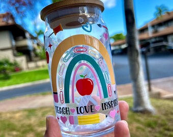 Taza de cristal de café helado para profesor, Taza personalizada de diseño bonito para enseñar, Vaso de café helado, Vaso con tapa de bambú y pajita de cristal, Taza con tapa
