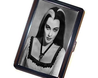 Étui à cigarettes Lily Munster fait main vintage en métal portefeuille caché carte de crédit professionnelle carte d'identité pour iPod étui pour iPod