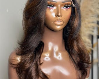 Pruik van echt haar – 20 inch (51 cm) met maximaal volume, body wave en lijmloze sluiting (300% dichtheid)