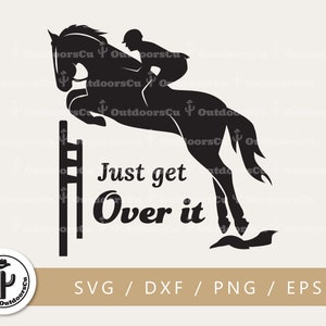 Kom er gewoon overheen jockey paardenrace paarden svg, Mustang paarden springen verticals svg, Paardensport competitie met typografie (OCU-002)