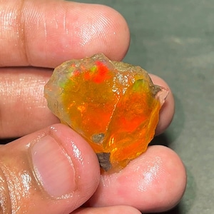 Opal Rough, Natural Ethiopian Oil Opal, Specimen Crystal Opal, Welo Fire Flashy Fire Opal,Jewelry Making Supply Opal Rough Gemstone, 45 CT