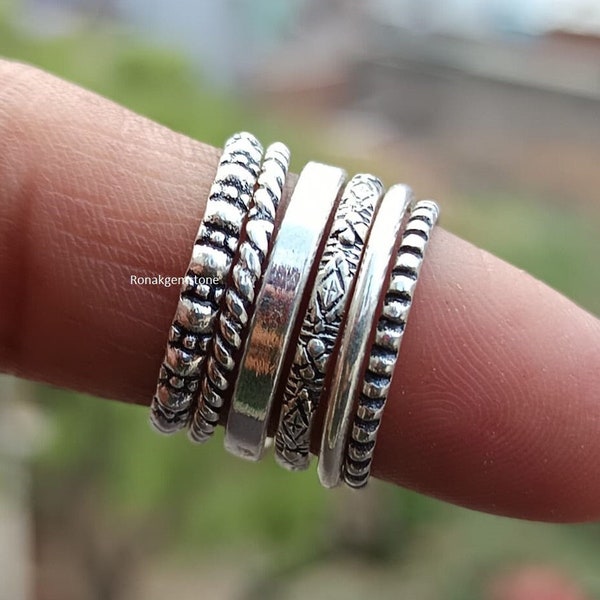 Juego de 6 anillos de plata de ley, plata pura, patrones variados, anillos finos y gruesos con puntos.