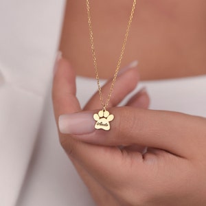 14K Gold Personalised Paw Necklace, Pet Owner Necklace, Pet Footprint, Dog Cat Lovers Gift, Minimalist Paw Necklace,  Dainty Thin Charm