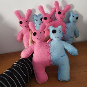 Mejores amigos en colores pastel / Juguete hecho a mano / Muñeca espeluznante / Juguete de terror en colores pastel / Decoración de terror / Halloween