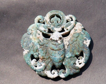 Ancient Qin Dynasty (221 BC) Chinese jadeite pendant with carving butterfly  emerald  greenish, Rare natural green jade  玉