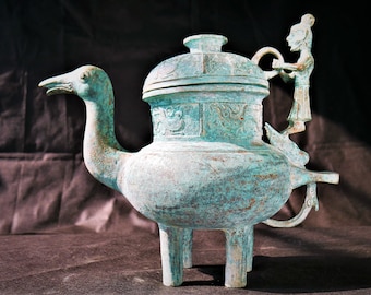 Bronze Spout Vessel "he" in the shape of a four legged duck, Eastern Zhou /1050-771 BCE antique genuine copper metal silver handmade 铜