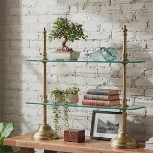 2-stöckiger Glasständer | Metallfuß mit Messing- oder Nickel-Finish | 62 cm Thekenregal | Kuchen, Cupcake & Snacks Servierständer | Küchenorganisator