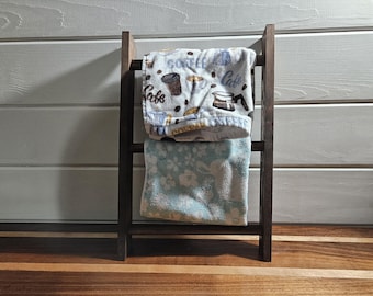 Handmade Countertop Tea Towel Ladder