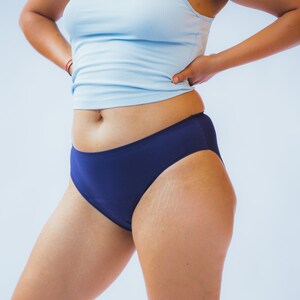 INVISIBLE MENSTRUAL PANTIES | ABUNDANT FLOW| NAVY