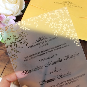 Strand Hochzeitseinladung Set, Gold Foiled Tropische Hochzeitseinladung, Mattes Acryl, Goldener Umschlag, Invite Set