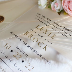 Modernes Hochzeitseinladungs-Set, gefrostetes Acryl-Einladungsset, cremefarbener Umschlag