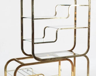 Hollywood Regency Style Expandable Dia Brass Etagere in the Style of Milo Baughman