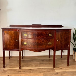 Vintage American Federal Style Mahogany Inlaid Credenza Sideboard Server