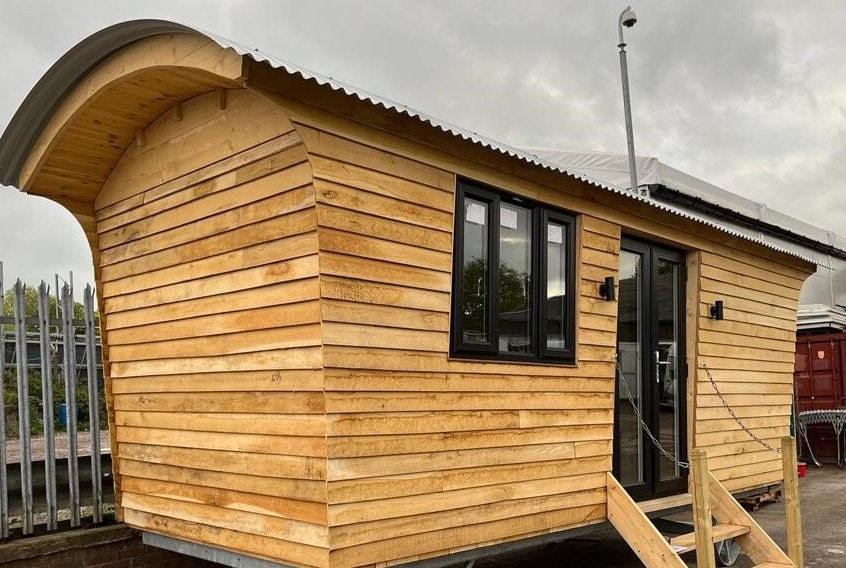 Large Luxury Solid Oak Shepherds Hut - Etsy UK
