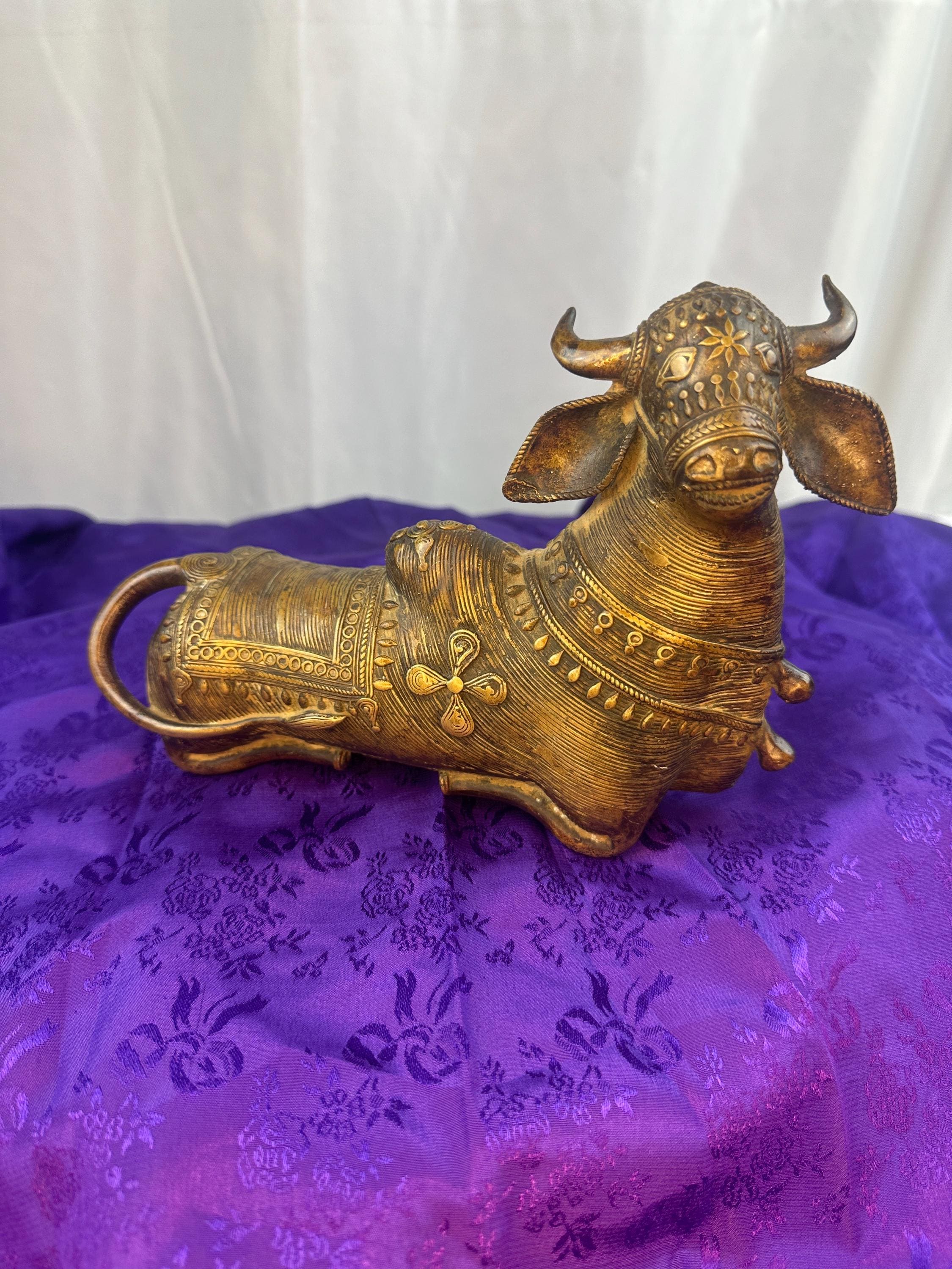 ヴィンテージ ハンドメイド 真鍮製 牛/ナンディ/聖なるインドの牛 