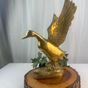 Vintage Large Mallard/Duck in Flight Statue