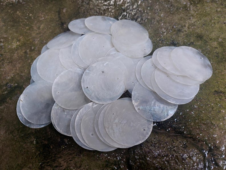 Capiz Shells With Hole (25–150 Pcs) Size 49 Mm / 1.9 Inch - Etsy