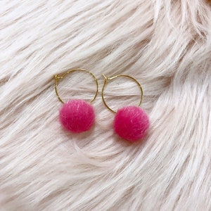 Val: Pink Puff on 20mm Gold Hoop
